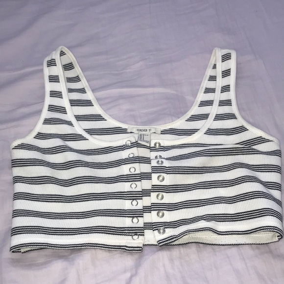 Striped crop top - Picture 2 of 3